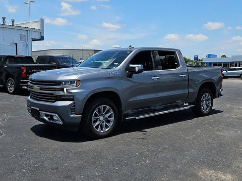 Used 2021 Chevrolet Silverado 1500 High Country w/ Safety Package II AWD/4WD image 13