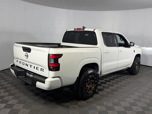 Used 2026 Nissan Frontier SV w/ SV Convenience Package RWD image 8