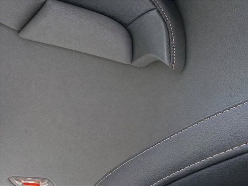 Used 2025 Honda Pilot TrailSport image 22