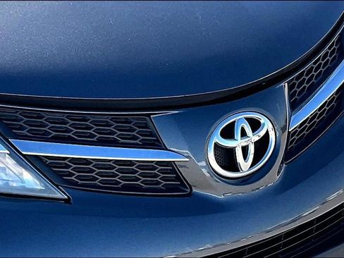 Used 2015 Toyota RAV4 XLE image 27