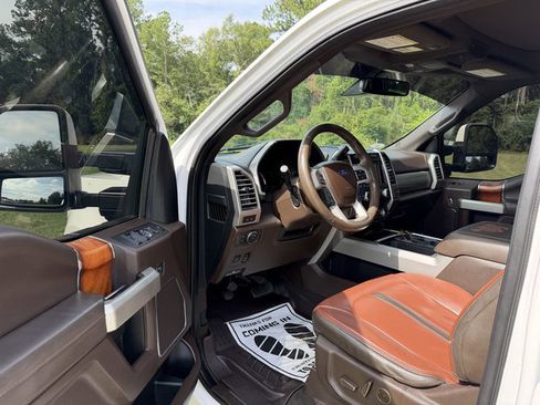 Used 2019 Ford F350 King Ranch w/ King Ranch Ultimate Package AWD/4WD image 13