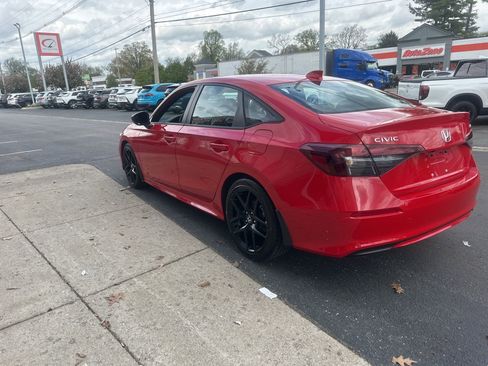 Used 2025 Honda Civic Sport image 8