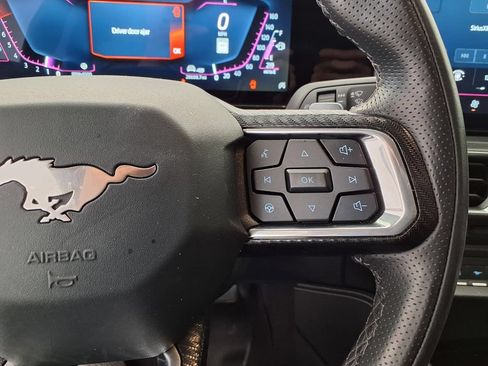 Used 2025 Ford Mustang GT Premium RWD image 10