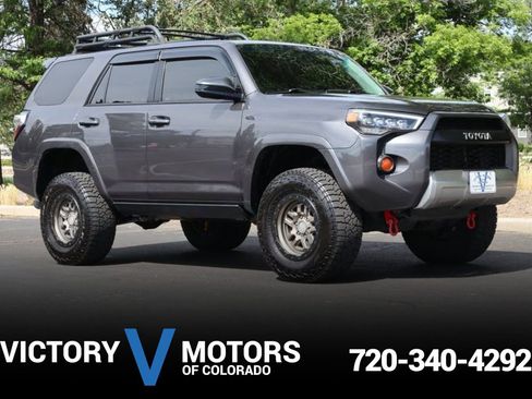 Used 2017 Toyota 4Runner SR5 AWD/4WD image 1