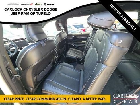 Used 2023 Jeep Grand Cherokee L Overland w/ Advanced Protech Group III AWD/4WD image 10