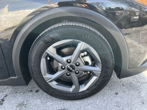 Used 2025 Kia K4 LXS image 12