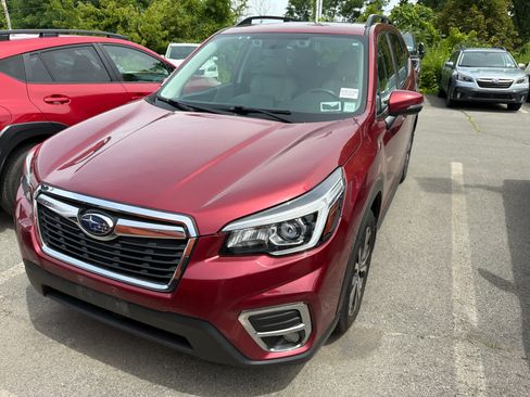 Used 2020 Subaru Forester Limited AWD/4WD image 12