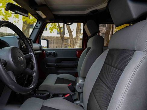 Used 2010 Jeep Wrangler Sport image 9