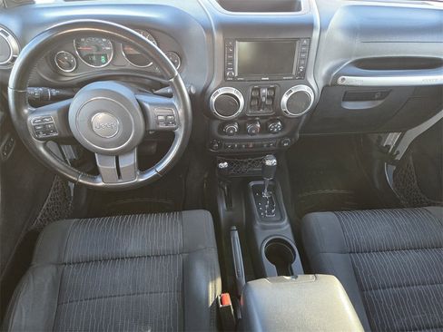 Used 2012 Jeep Wrangler Unlimited Sahara w/ Connectivity Group image 12