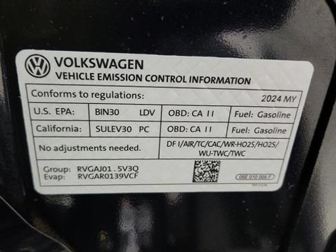 Used 2024 Volkswagen Taos SE FWD image 91