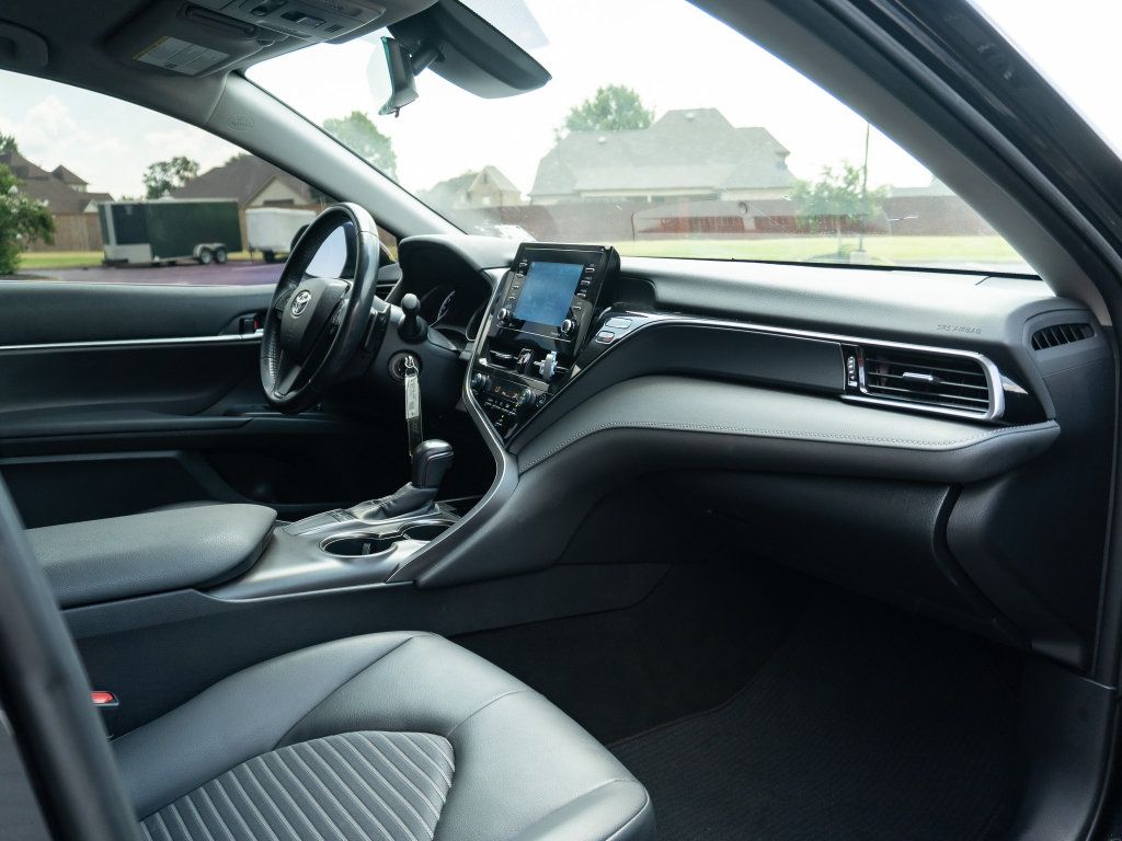 Used 2024 Toyota Camry SE FWD image 18