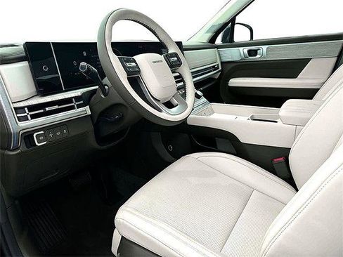 New 2025 Hyundai Santa Fe Calligraphy AWD/4WD image 15