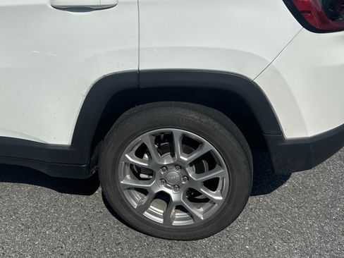 Certified 2024 Jeep Compass Latitude AWD/4WD image 7