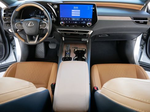 Certified 2025 Lexus RX 350 w/ Convenience Package image 28