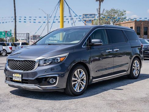 Used 2016 Kia Sedona SX Limited image 9