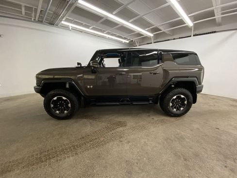 Used 2024 GMC Hummer EV 3X w/ Extreme Off-Road Package image 3