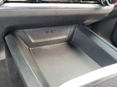 Used 2025 Chevrolet Equinox LT image 20