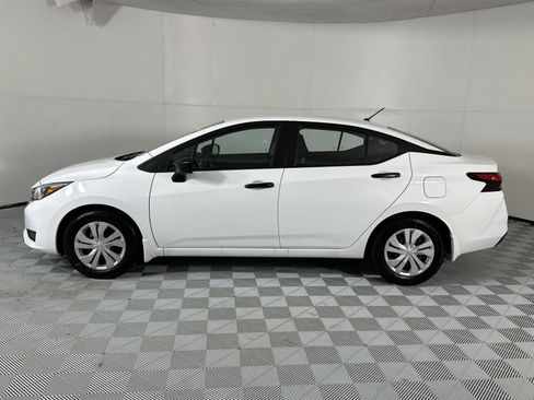 Certified 2025 Nissan Versa S w/ Trunk Package FWD image 5