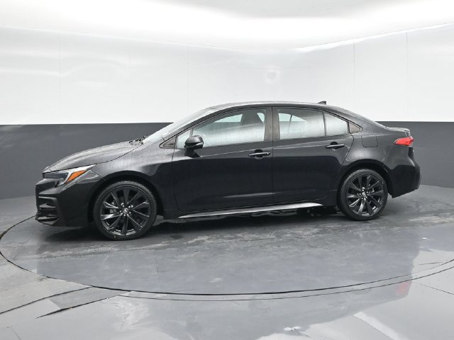 Used 2024 Toyota Corolla SE FWD image 5