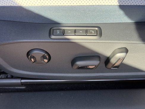 New 2025 Volkswagen ID.4 Pro S image 24