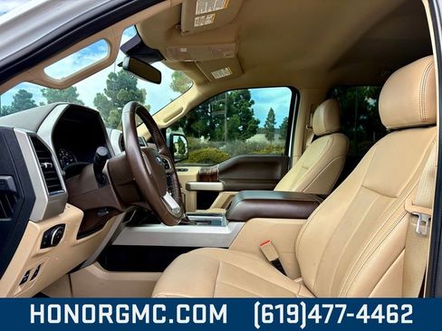 Used 2020 Ford F150 Lariat image 13