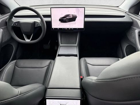 Used 2026 Tesla Model Y 2WD image 13