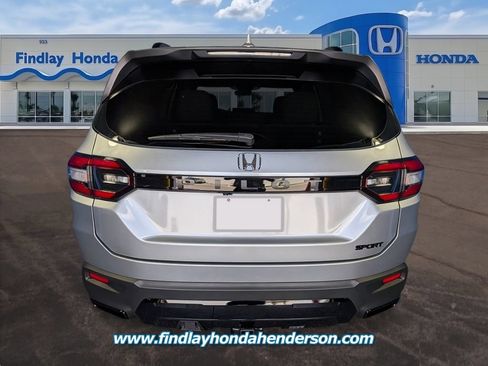 New 2026 Honda Pilot Sport image 4