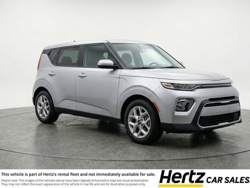 Used 2025 Kia Soul LX w/ LX Technology Package FWD image 1
