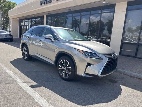 Used 2018 Lexus RX 350 FWD w/ Premium Package image 2