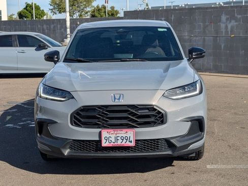 Used 2023 Honda HR-V Sport image 2
