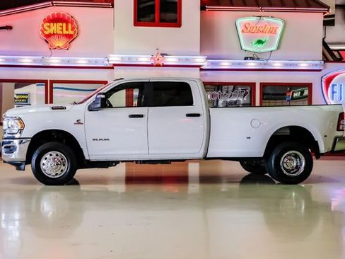 Used 2024 RAM 3500 Big Horn image 10