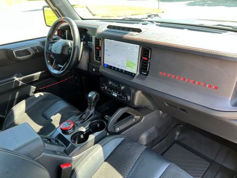 Used 2025 Ford Bronco Raptor AWD/4WD image 39