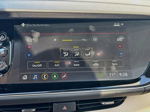 Used 2023 Buick Envision Avenir AWD/4WD image 18