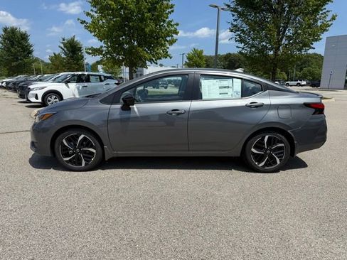 New 2025 Nissan Versa SR w/ Trunk Package image 8
