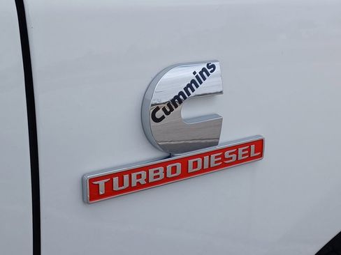 New 2026 RAM 2500 Big Horn AWD/4WD image 7