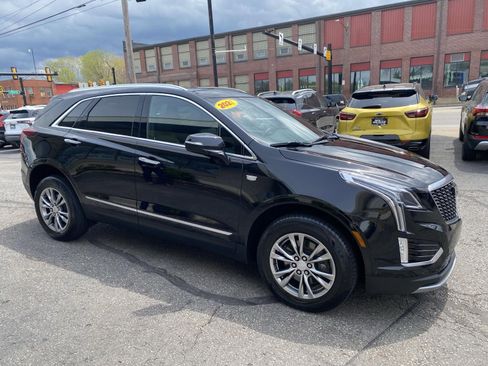 Used 2021 Cadillac XT5 Premium Luxury w/ LPO, Floor Liner Package AWD/4WD image 8