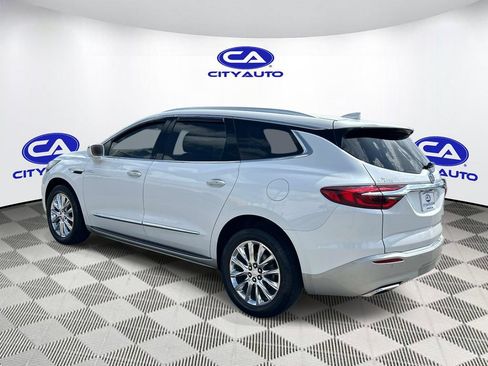 Used 2018 Buick Enclave Premium w/ Experience Buick Package FWD image 7