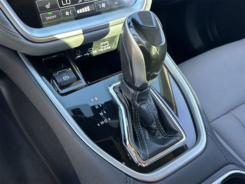 Certified 2025 Subaru Legacy Limited image 27