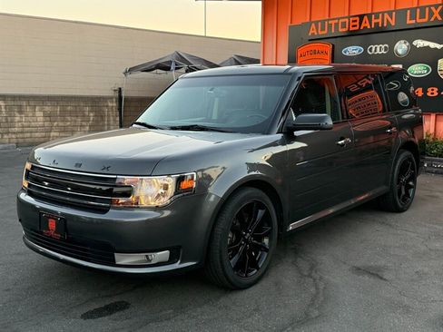 Used 2019 Ford Flex SEL w/ Equipment Group 202A FWD image 3