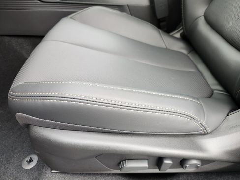 New 2026 Subaru Outback Limited AWD/4WD image 19