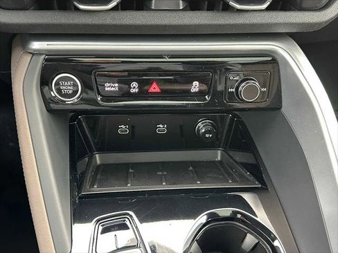 New 2025 Audi Q5 Premium image 27