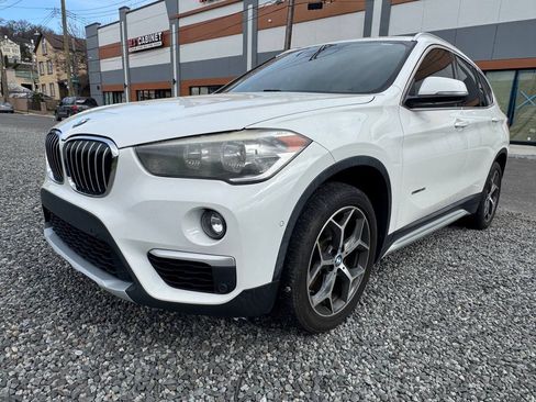 Used 2018 BMW X1 sDrive28i FWD image 1