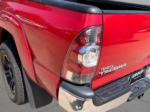 Used 2015 Toyota Tacoma PreRunner w/ SR5 Package RWD image 25