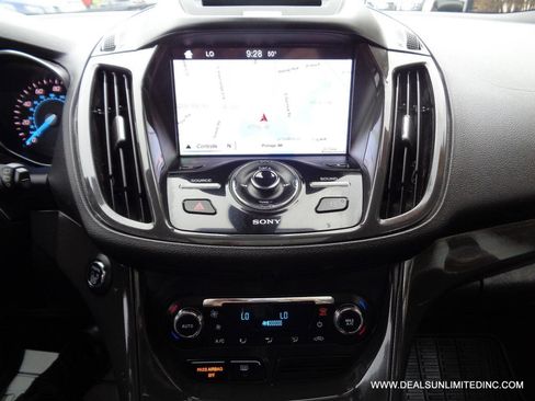 Used 2016 Ford Escape Titanium image 14