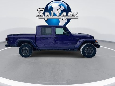 New 2026 Jeep Gladiator Sport AWD/4WD image 11