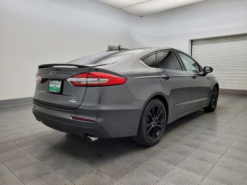 Used 2020 Ford Fusion SE w/ Equipment Group 151A image 9