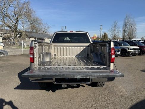 Used 2004 Ford F150 XLT image 14
