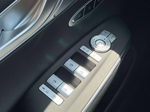 New 2026 Genesis GV70 2.5T Sport Prestige AWD/4WD image 16