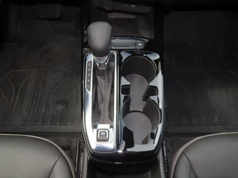 Used 2024 Chevrolet Trax ACTIV w/ Sunroof Package FWD image 22