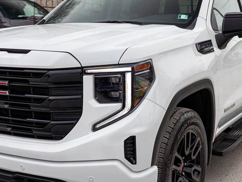 Used 2025 GMC Sierra 1500 Elevation w/ Elevation Premium Package image 36